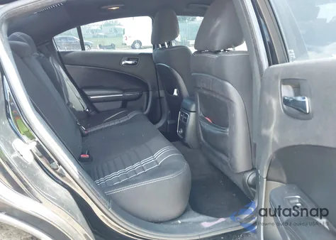 2013 Dodge Charger Srt8 Superbee z USA, uszkodzony, nr VIN 2C3CDXGJ6DH537180